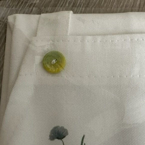 Mary Lake Thompson Herbs de Province Apron - Picture 5 of 5